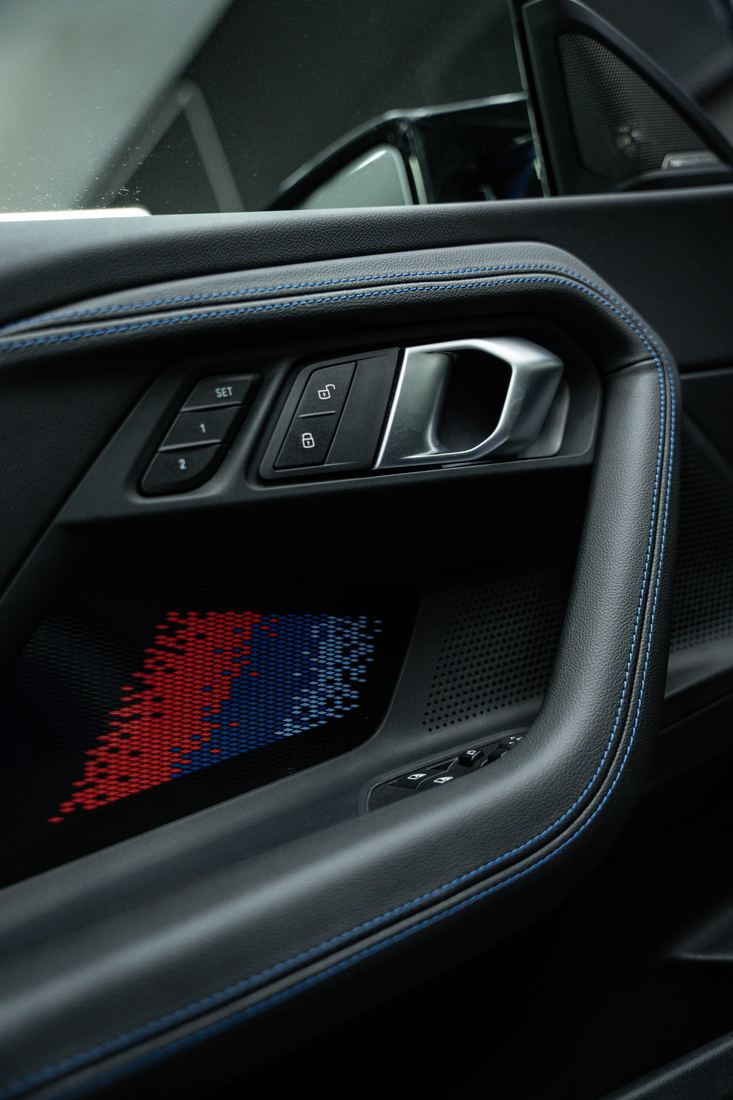 Pannello porta BMW 240i